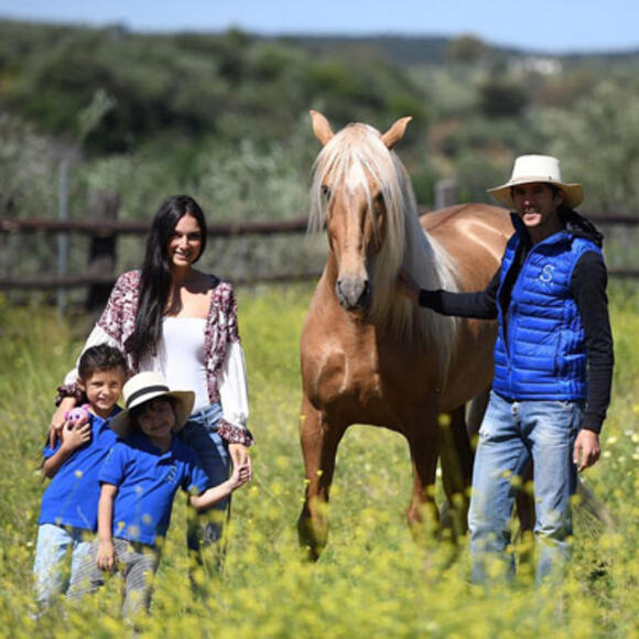 CULTURE TAURINE : SÉBASTIEN CASTELLA, TORERO ET PÈRE DE FAMILLE, RÉPOND A LA DÉPUTÉE AURORE BERGÉ