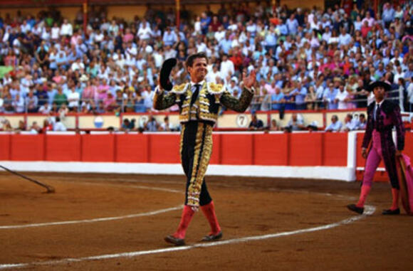 ESCALAFÓN DES MATADORS DE TOROS : LEADER A UNE OREILLE PRÈS