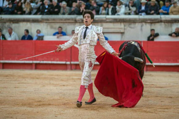 OBJECTIF FERIA DE PENTECÔTE : ÁLVARO LORENZO, UN TORERO SUR LES RAILS DU SUCCÈS