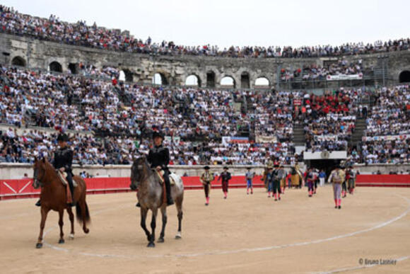 FERIA DES VENDANGES : VENTE DES PLACES SÉPARÉES A PARTIR DU 19 AOÛT JUSQU'A LA FERIA