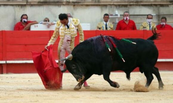 FERIA DES VENDANGES : ENRIQUE PONCE TRIOMPHE FACE A UN GRAND LOT DE VICTORIANO DEL RÍO