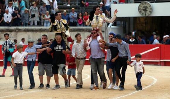 FERIA DE PENTECÔTE : GRÂCE D’UN TORO DE CORTÉS  ET TRIOMPHE D’ALEJANDRO TALAVANTE ET TOMÁS RUFO POUR LA CORRIDA DE CLÔTURE