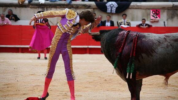 RÉSUMÉ DE LA PREMIÈRE CORRIDA DE LA FERIA DE PENTECÔTE : UNE OREILLE POUR JUAN LEAL