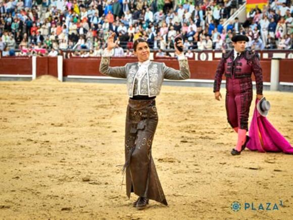 ESCALAFÓN DES REJONEADORS : LUTTE AU SOMMET ENTRE LÉA VICENS, DIEGO VENTURA ET GUILLERMO HERMOSO DE MENDOZA