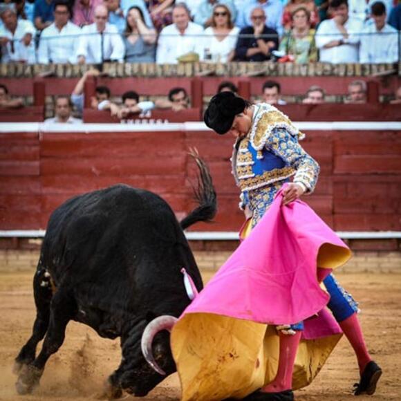 ESCALAFÓN DES MATADORS DE TOROS : ROCA REY, LE TUBE DE L’ÉTÉ